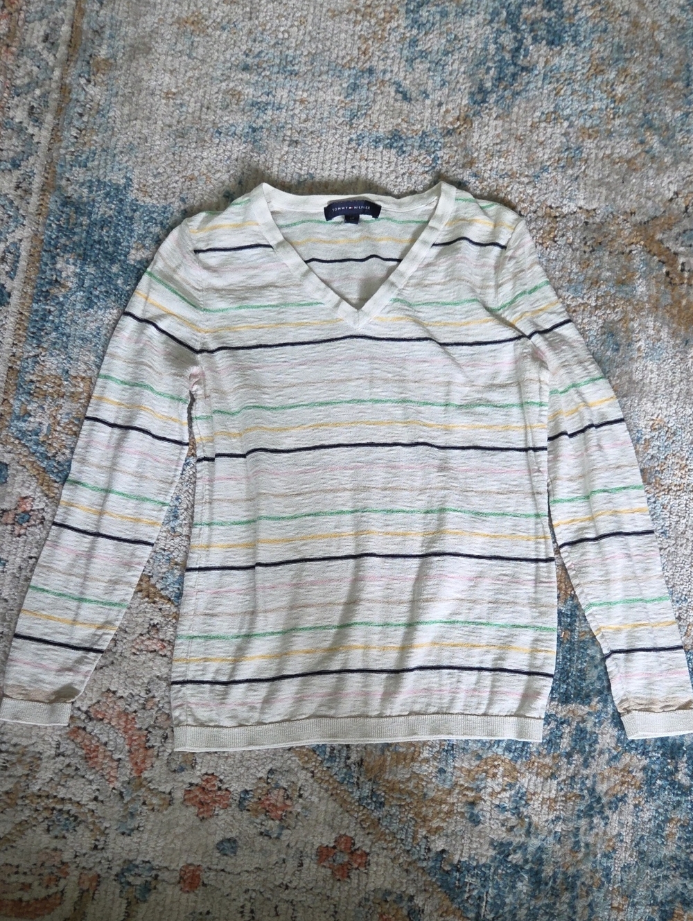 Tommy Hilfiger V-Neck Lightweight Sweater - Ivory with Stripes